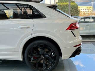 2026 Audi RS Q8 I Рестайлинг, белый, 23490000 рублей, вид 4