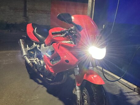 1998 Honda VTR 1000, красный, 275000 рублей, вид 3
