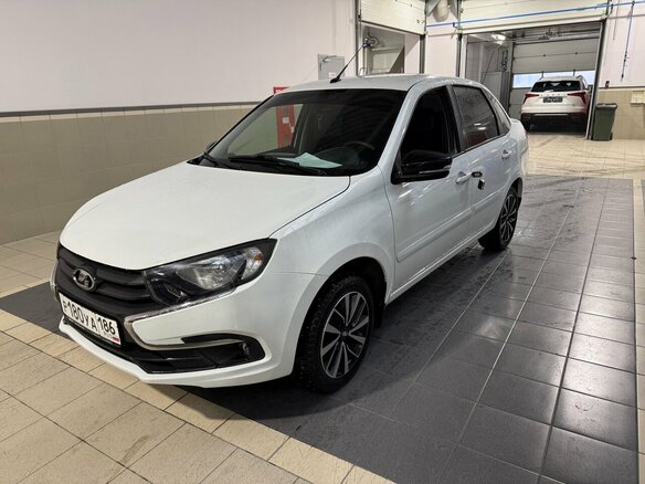 2025 Lada (ВАЗ) Granta I Рестайлинг, белый, 895000 рублей