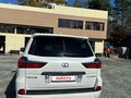 2017 Lexus LX 450d III Рестайлинг 2, белый, 7300000 рублей - вид 2