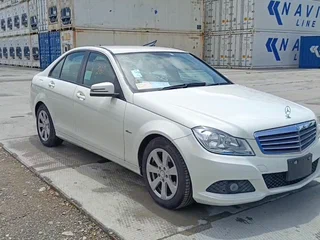 2012 Mercedes-Benz C-Класс 180 BlueEFFICIENCY III (W204) Рестайлинг, белый, 1190000 рублей, вид 1