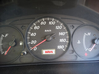 2001 Mazda Familia VIII (BJ), белый, 220000 рублей, вид 2