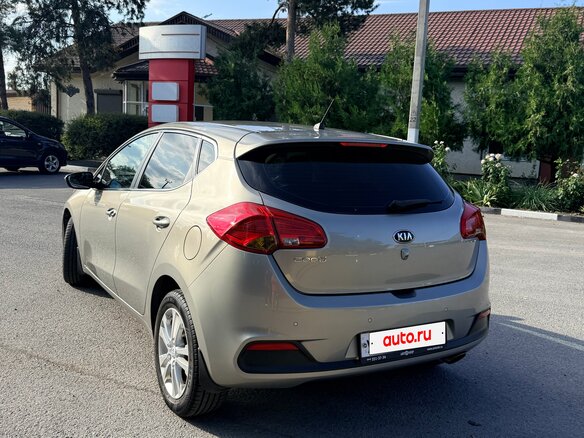 2014 Kia Ceed II, серебристый, 1300000 рублей - вид 6