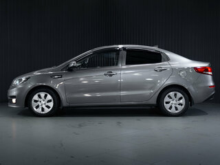 2017 Kia Rio III Рестайлинг, серый, 1370000 рублей, вид 4