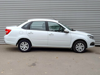 2023 Lada (ВАЗ) Granta I Рестайлинг, белый, 645000 рублей, вид 4