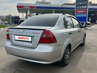 2009 Chevrolet Aveo I Рестайлинг, серебристый, 185000 рублей, вид 3