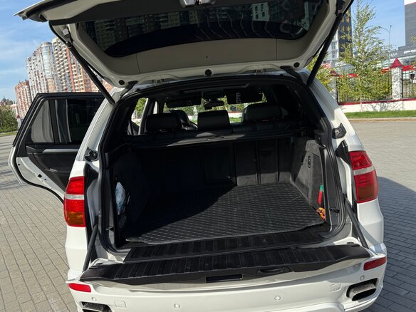 2008 BMW X5 30d II (E70), белый - вид 13