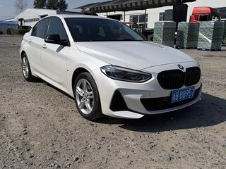 2022 BMW 1 серии 120i III (F52) Рестайлинг, белый, 1800000 рублей, вид 3