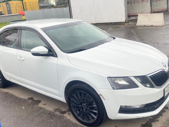 2018 Skoda Octavia III (A7) Рестайлинг, белый - вид 9