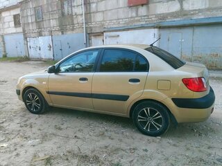 2007 Kia Rio II, бежевый, 425000 рублей, вид 2