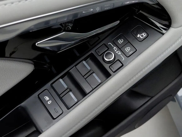 2023 Land Rover Range Rover Evoque II, серый, 2535000 рублей - вид 5