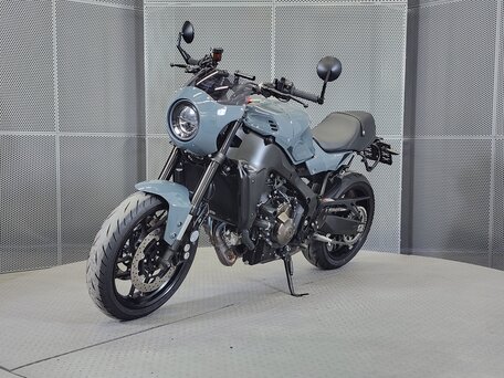 2024 Yamaha XSR900, серый, 1195000 рублей, вид 4