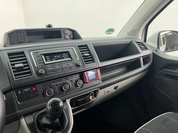 2017 Volkswagen Transporter T6, белый, 4690000 рублей - вид 17