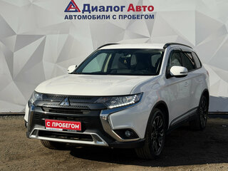 2021 Mitsubishi Outlander III Рестайлинг 3, белый, 2150000 рублей, вид 1