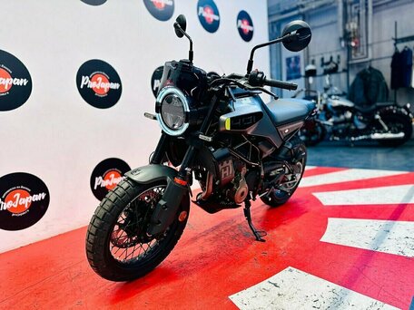 2026 Husqvarna Svartpilen 401, серый, 750000 рублей, вид 5