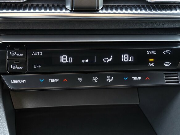 2021 Kia K5 III, серый, 3100000 рублей - вид 12