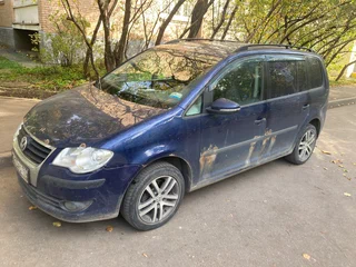 2010 Volkswagen Touran I Рестайлинг, синий, 500000 рублей, вид 1