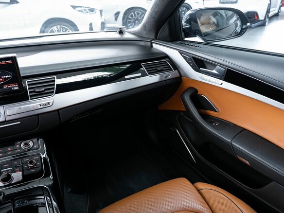 2016 Audi S8 III (D4) Рестайлинг, синий, 8490000 рублей - вид 24