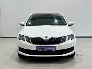 2017 Skoda Octavia III (A7) Рестайлинг, белый, 1320000 рублей, вид 2
