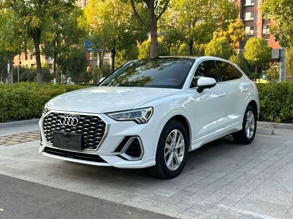 2023 Audi Q3 Sportback 35 TFSI MHEV II (F3), белый, 2440000 рублей
