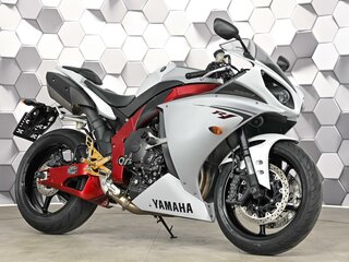 Yamaha YZF-R1