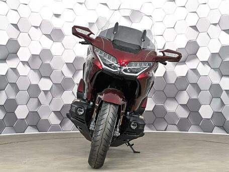 2025 Honda GL 1800 Gold Wing, красный, 3599000 рублей, вид 5