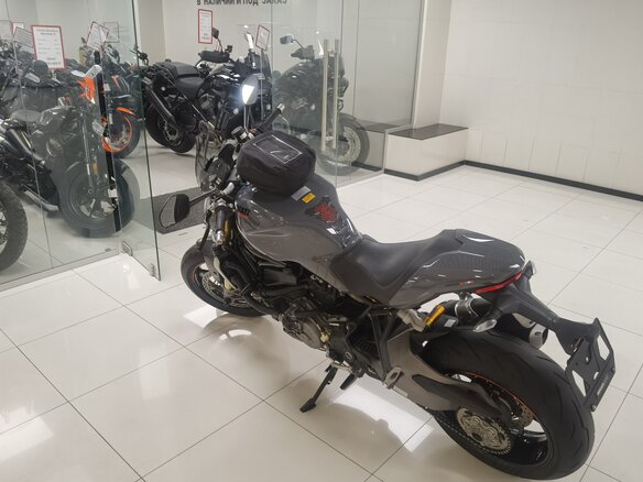 2018 Ducati Monster 1200, серый, 1250000 рублей - вид 17