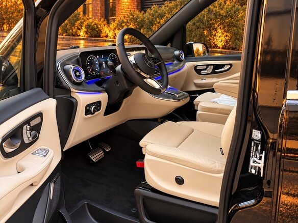 2026 Mercedes-Benz V-Класс Extra Long 300 d экстра длинный III (W447) Рестайлинг 2, чёрный, 13990000 рублей - вид 9