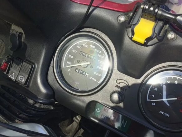 1997 BMW R 1100 R, красный, 300000 рублей - вид 6