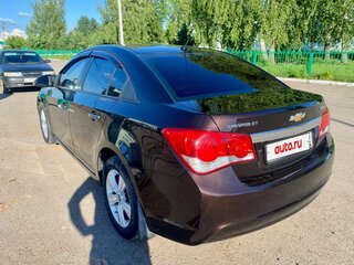 2013 Chevrolet Cruze I Рестайлинг, коричневый, 820000 рублей, вид 4
