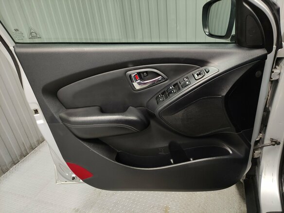 2011 Hyundai ix35 I, серебристый, 1248000 рублей - вид 13