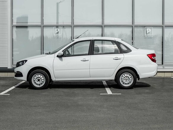 2026 Lada (ВАЗ) Granta I Рестайлинг, белый, 1068000 рублей - вид 9