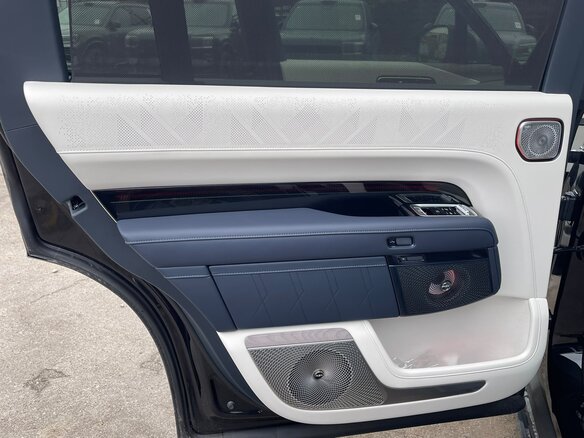 2026 Zeekr 9X 70 kWh, чёрный, 11550000 рублей - вид 17