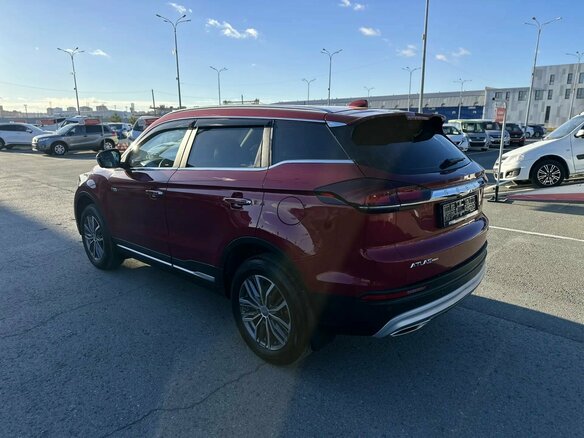 2022 Geely Atlas Pro, красный, 1899995 рублей - вид 4