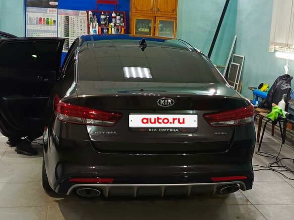 2017 Kia Optima IV, коричневый - вид 6