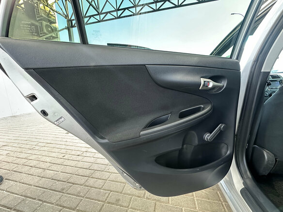 2011 Toyota Corolla X (E140, E150) Рестайлинг, серебристый, 990000 рублей - вид 15