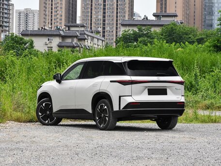 2026 Toyota bZ3X 58.3 kWh, белый, 2810000 рублей, вид 5