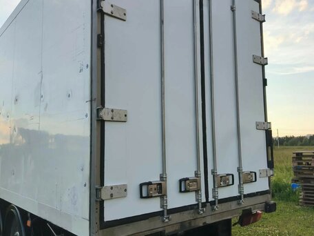 2008 Volvo FM, белый, 2900000 рублей, вид 3