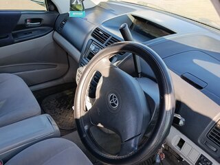 2002 Toyota Opa I Рестайлинг, серебристый, 500000 рублей, вид 5
