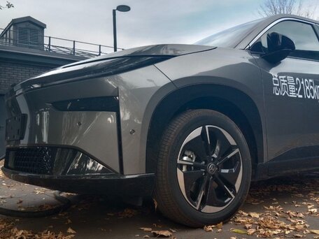 2026 Toyota bZ3X 58.3 kWh, серый, 2790000 рублей, вид 3
