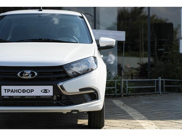 2026 Lada (ВАЗ) Granta I Рестайлинг, белый, 1068000 рублей - вид 2