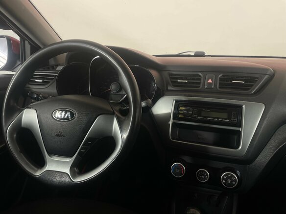 2015 Kia Rio III Рестайлинг, красный - вид 11