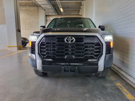 2023 Toyota Tundra CrewMax III, чёрный, 7600000 рублей, вид 2