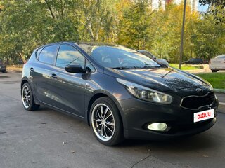 2014 Kia Ceed II, серый, 960000 рублей, вид 4