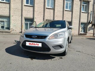 2010 Ford Focus II Рестайлинг, серебристый, 419000 рублей, вид 2