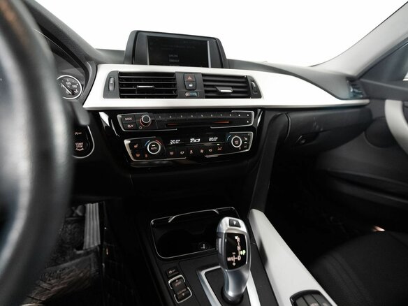 2017 BMW 3 серии 318i VI (F3x) Рестайлинг, синий, 2099000 рублей - вид 12