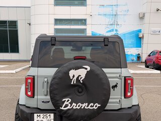 2023 Ford Bronco VI, серебристый, 6200000 рублей, вид 3