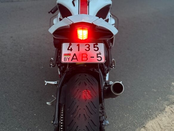2022 Yamaha YZF-R1, белый, 1699900 рублей - вид 6