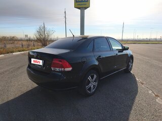 2014 Volkswagen Polo V, чёрный, 550000 рублей, вид 3