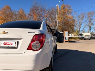2015 Chevrolet Aveo II, белый, 1000000 рублей, вид 4